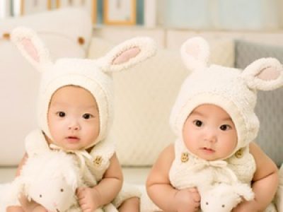 baby-twins-brother-and-sister-one-hundred-days